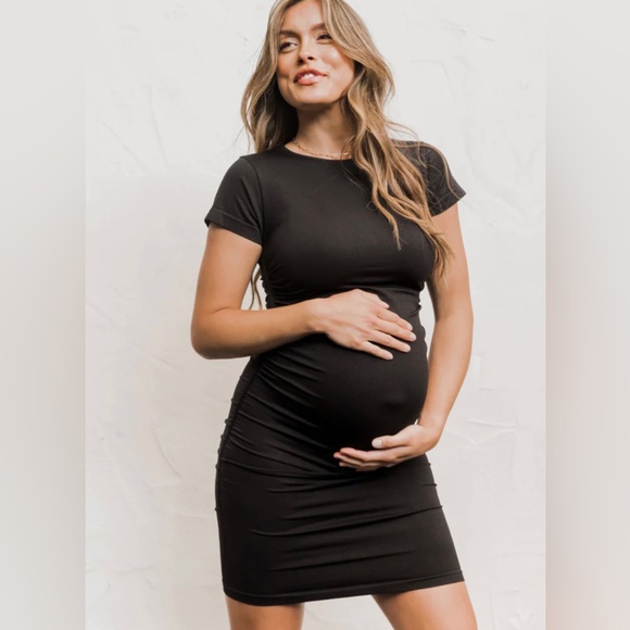 Blanqi Everyday Cap Sleeve Maternity Dress - Picture 2 of 4